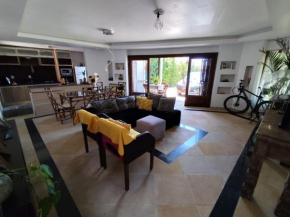 Casa no centrinho de Atlântida Sul
